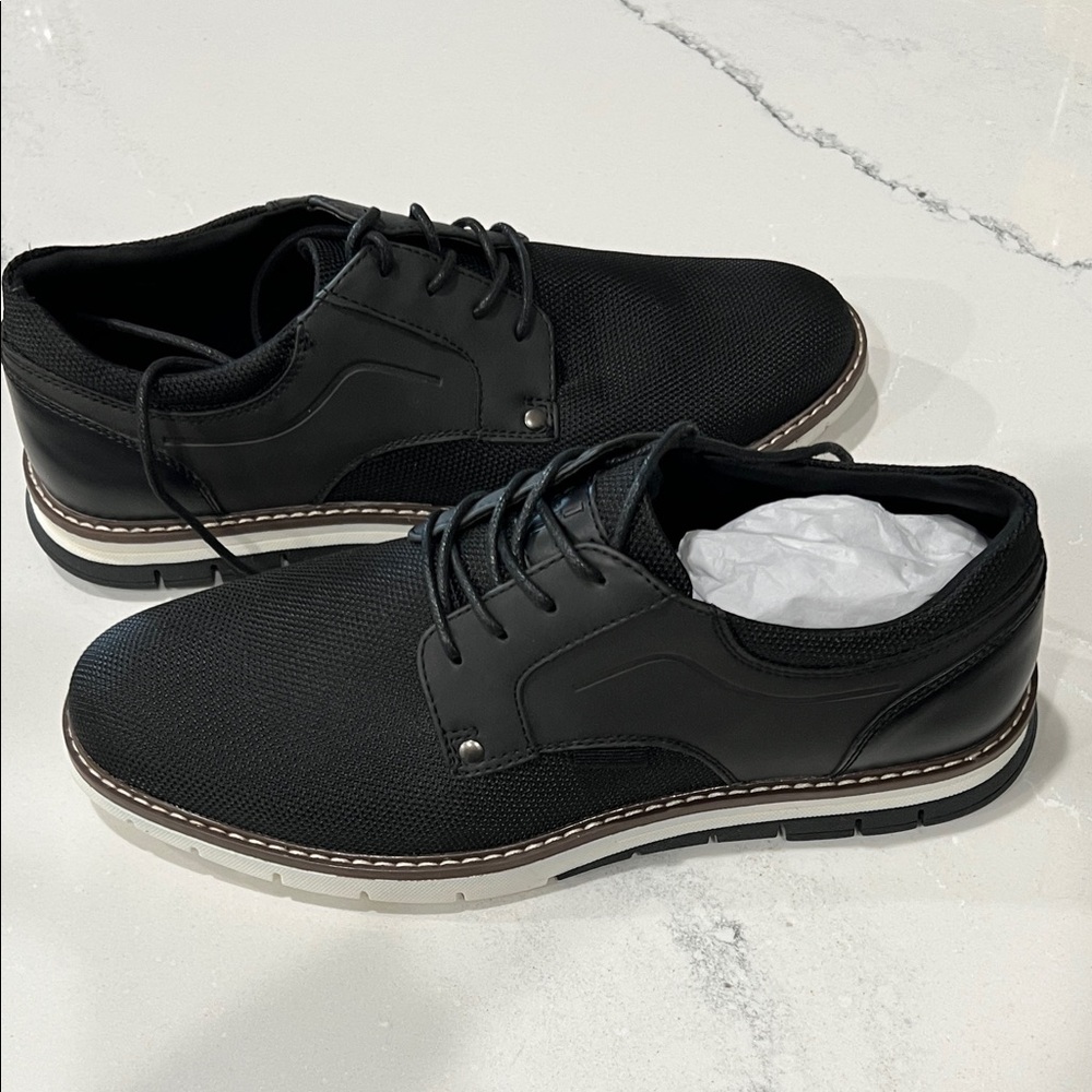 Classic Black Men's Oxford Shoes